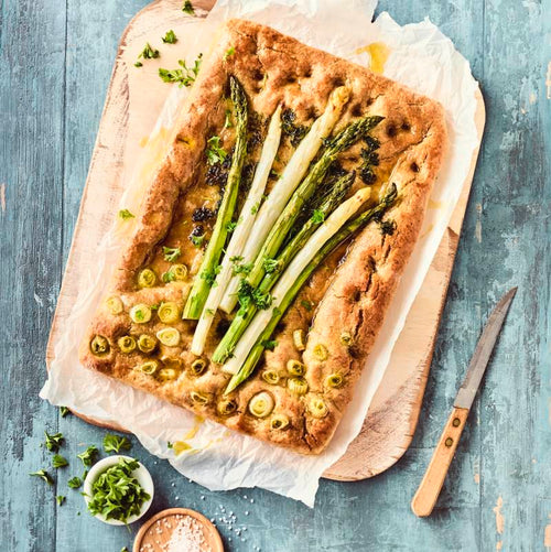 Hafer-Focaccia mit Spargel