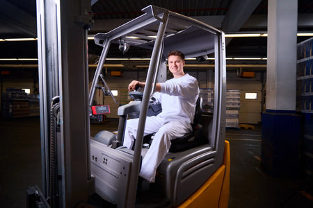 Warehouse Logistics Specialist