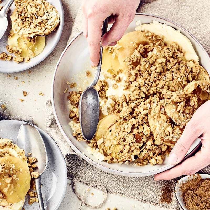 Apfel–Joghurt-Crumble
