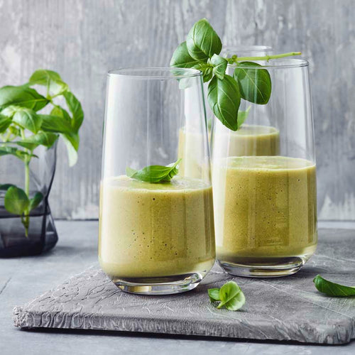 Pfirsich-Basilikum-Drink