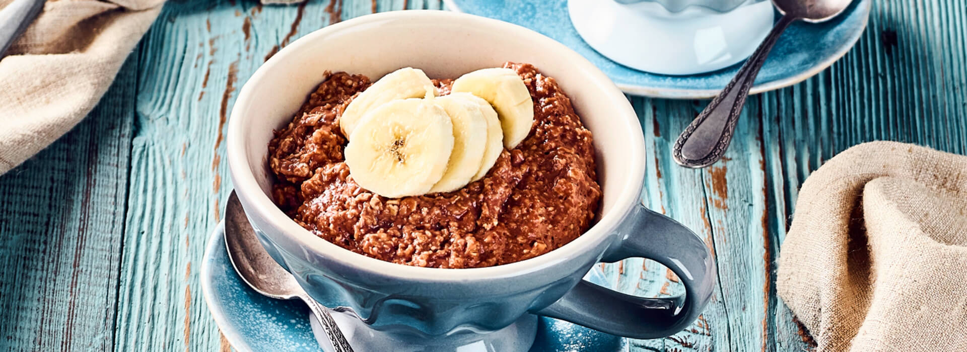 Koelln Porridge with apples and blueberries